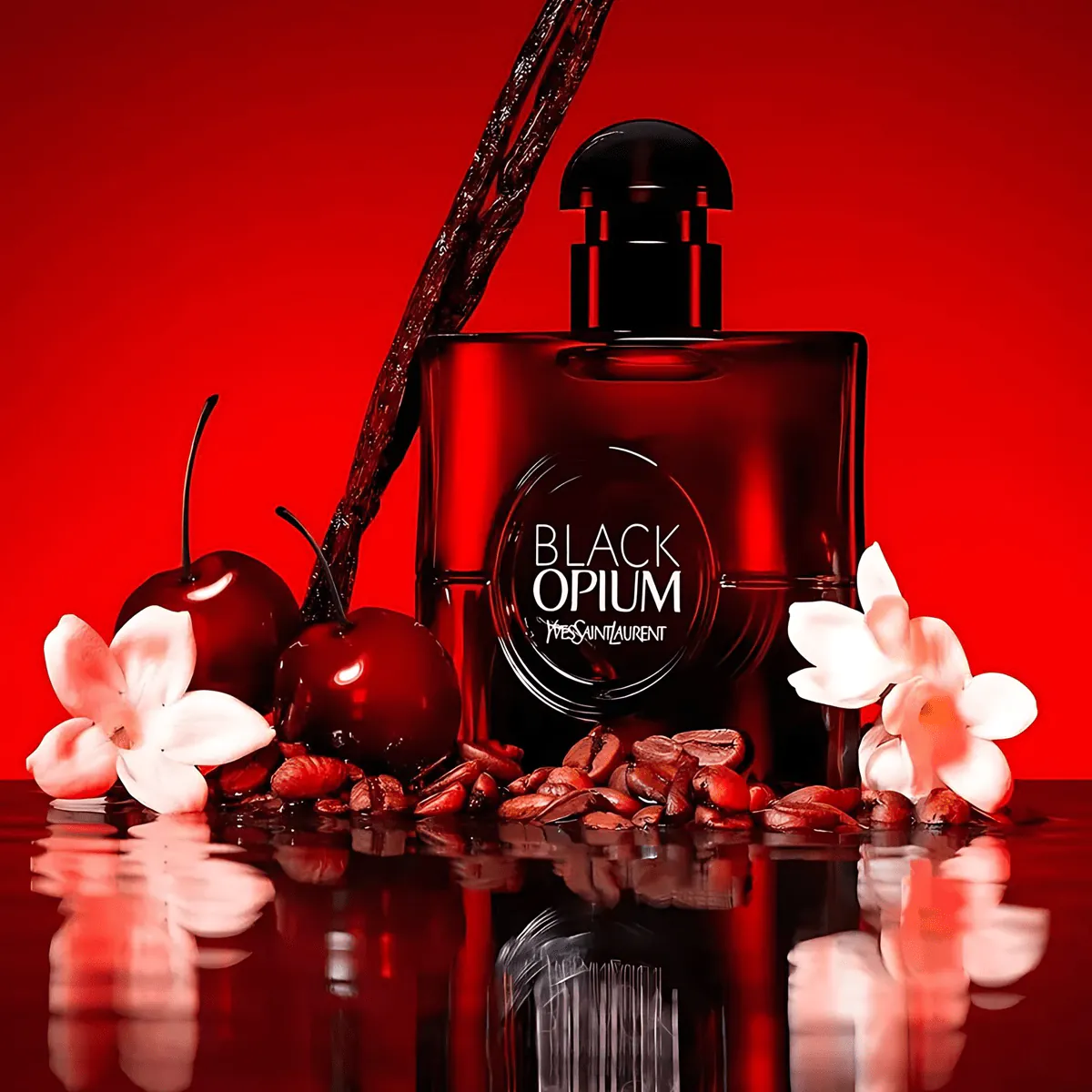 Yves Saint Laurent Black Opium 香水（ほぼ未使用） Yves Saint Laurent Black Opium 香水 - メルカリ