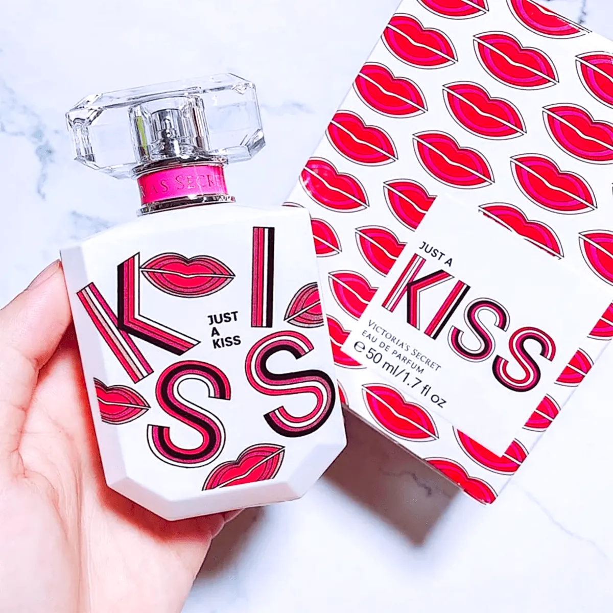Victoria’s Secret ジャスト ア キス EDP SP 50ml Amazon.com : Victoria's Secret Just A Kiss Eau de Parfum 1.7